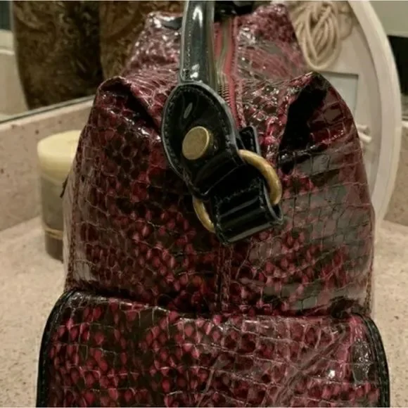 Simply Vera Wang Hobo Shoulder Bag Purse Large Faux Snake Blue Purple Ch… - Picture 5 of 11